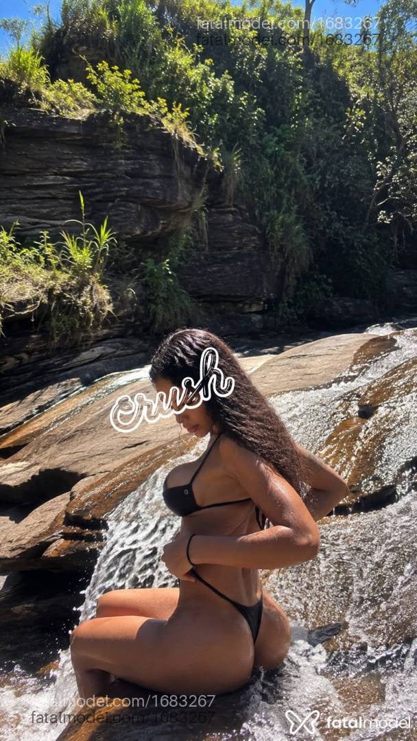 Acompanhante mulher morena (o) de olhos castanhos - Manuela Morais