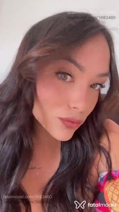 Acompanhante mulher trans morena (o) de olhos verdes em Juiz de Fora - Bia dias