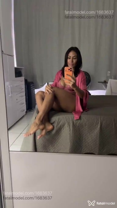 Acompanhante mulher com cabelo castanho de olhos pretos em Rio de Janeiro - Sara Hill