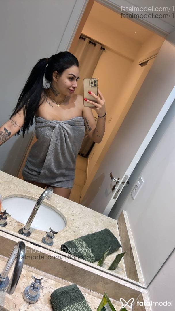 Acompanhante mulher com cabelo castanho de olhos castanhos em Ribeirão Preto - Corradini