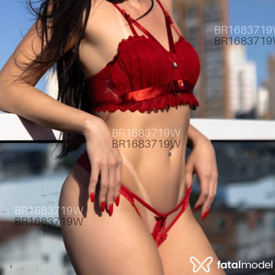 Acompanhante mulher morena (o) de olhos verdes em Vila Velha - Sandy Soares