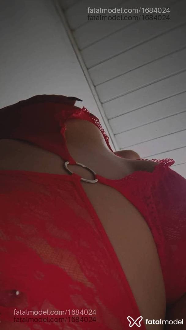Acompanhante mulher morena (o) de olhos castanhos - Melissa