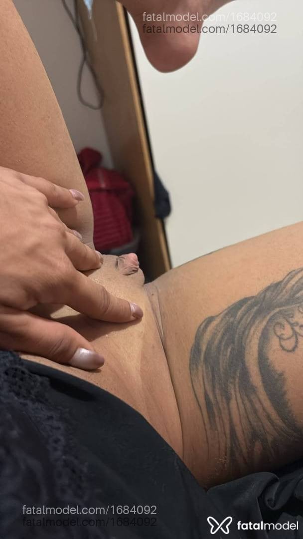 Acompanhante mulher loira (o) de olhos mel - Clara Soares