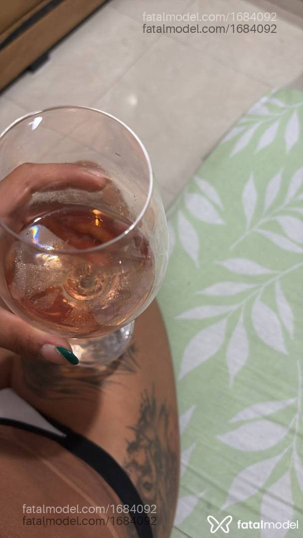 Acompanhante mulher loira (o) de olhos mel em Maceió - Clara Soares