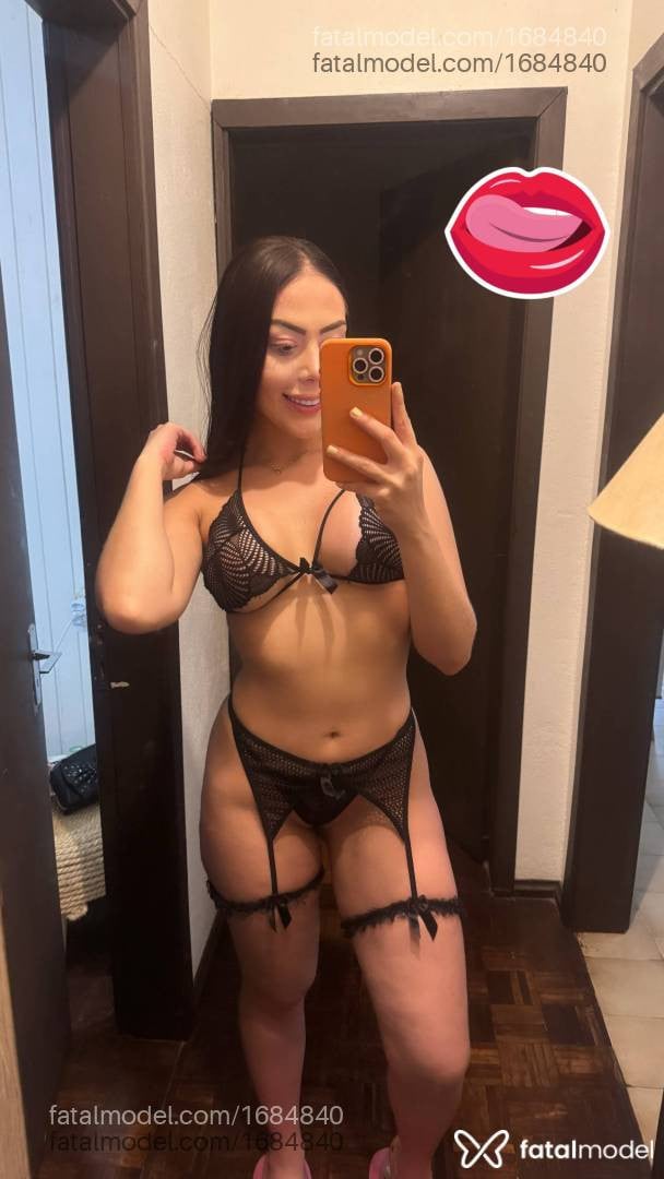 Acompanhante mulher com cabelo castanho de olhos castanhos - Laís Angel Acompanhante mulher com cabelo castanho de olhos castanhos - Laís Angel