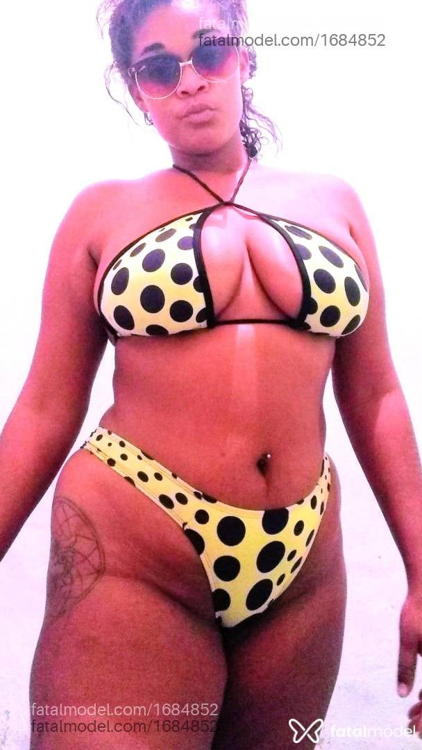 Acompanhante mulher com cabelo castanho de olhos castanhos - Raquel