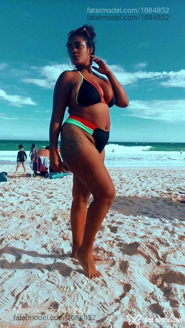Acompanhante mulher com cabelo castanho de olhos castanhos - Raquel