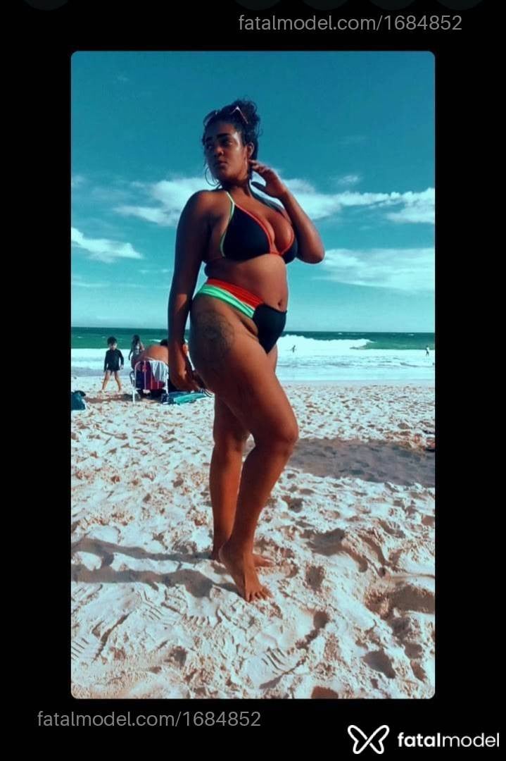 Acompanhante mulher com cabelo castanho de olhos castanhos - Raquel