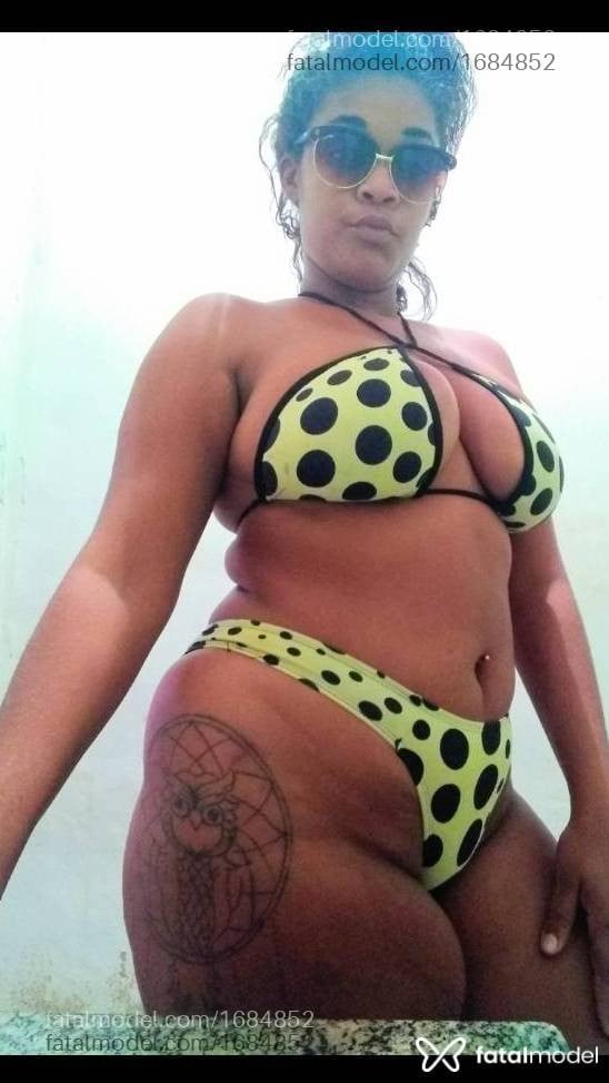 Acompanhante mulher com cabelo castanho de olhos castanhos - Raquel