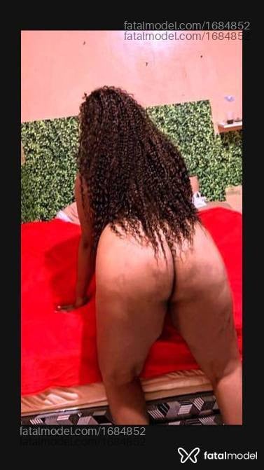 Acompanhante mulher com cabelo castanho de olhos castanhos - Raquel