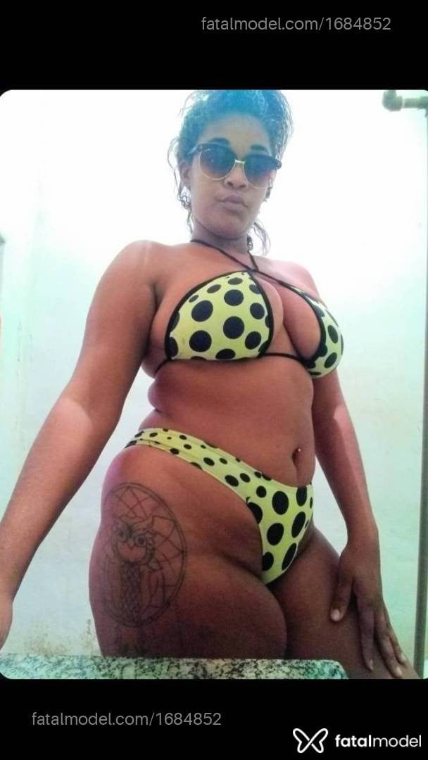 Acompanhante mulher com cabelo castanho de olhos castanhos - Raquel