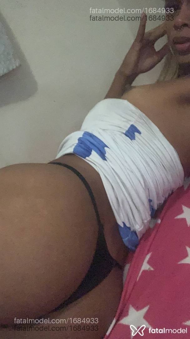 Acompanhante mulher trans morena (o) de olhos castanhos - Mariana Coutto Acompanhante mulher trans morena (o) de olhos castanhos - Mariana Coutto