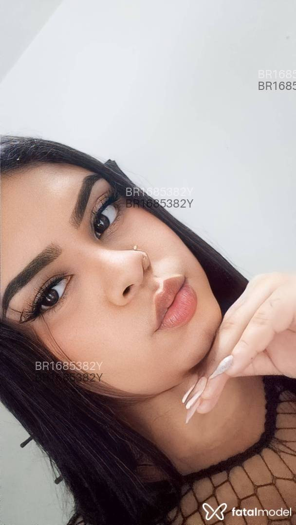 Acompanhante mulher morena (o) de olhos castanhos em Itajaí - Sophia