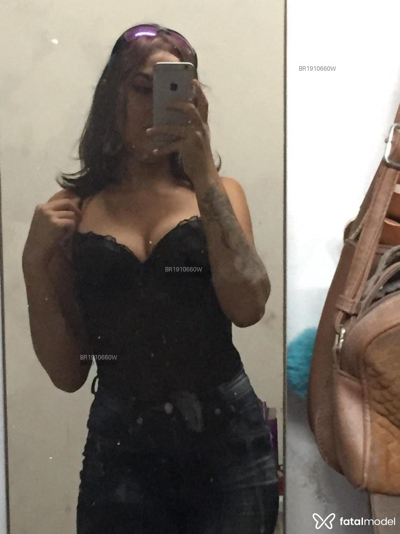 Acompanhante mulher morena (o) de olhos castanhos em Curitiba - Bárbara Reis