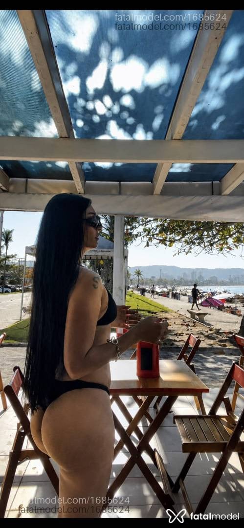 Acompanhante mulher morena (o) de olhos pretos - Bianca