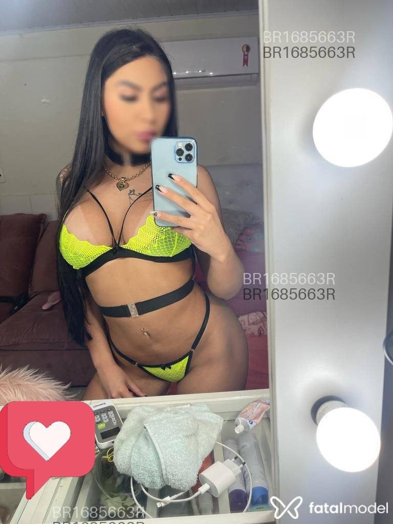 Acompanhante mulher morena (o) de olhos castanhos em Foz do Iguaçu - Lorena