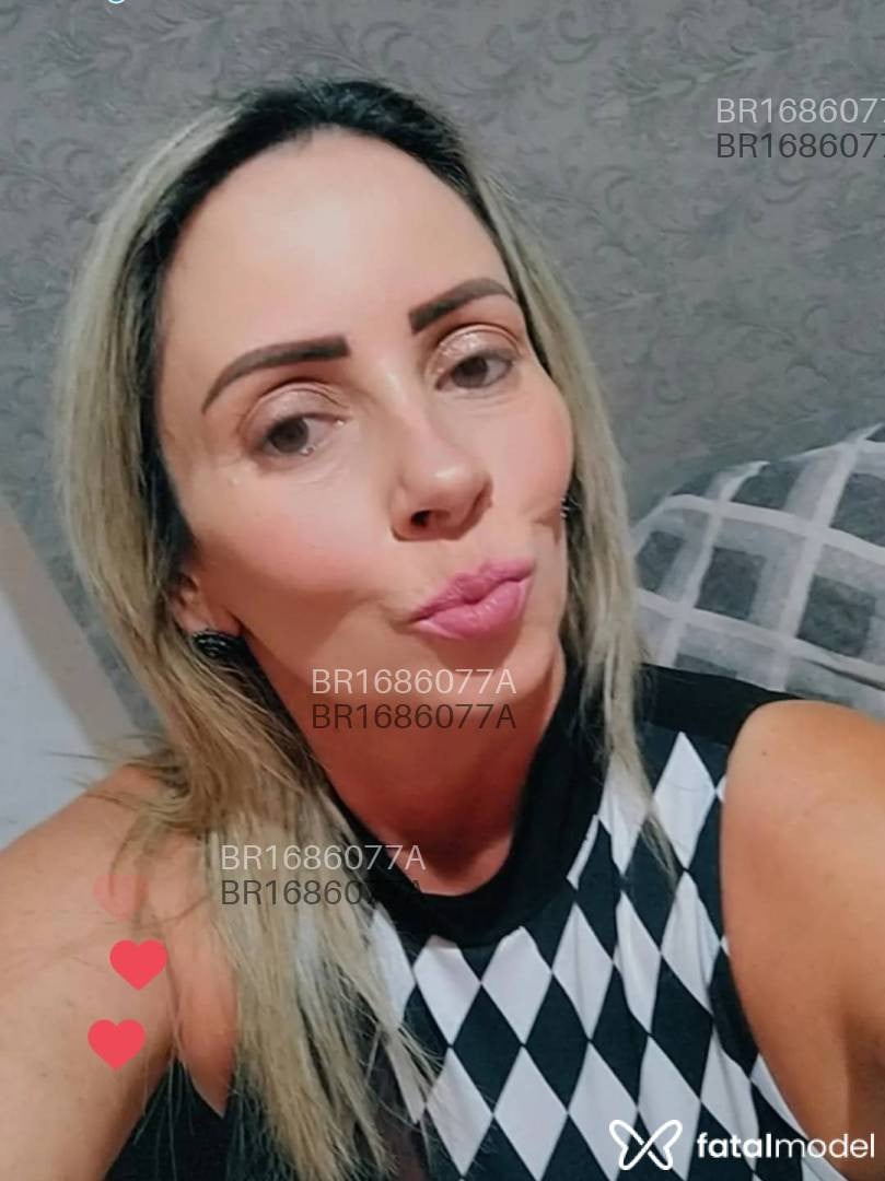 Acompanhante mulher loira (o) de olhos castanhos em Taubaté - Antonella Ferraz