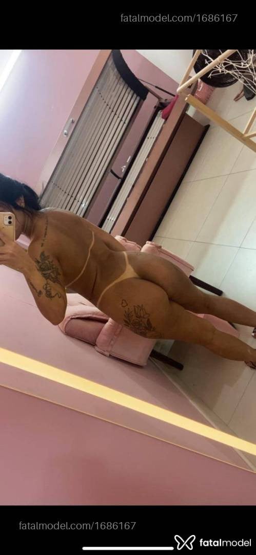 Acompanhante mulher morena (o) de olhos castanhos - Yasmim