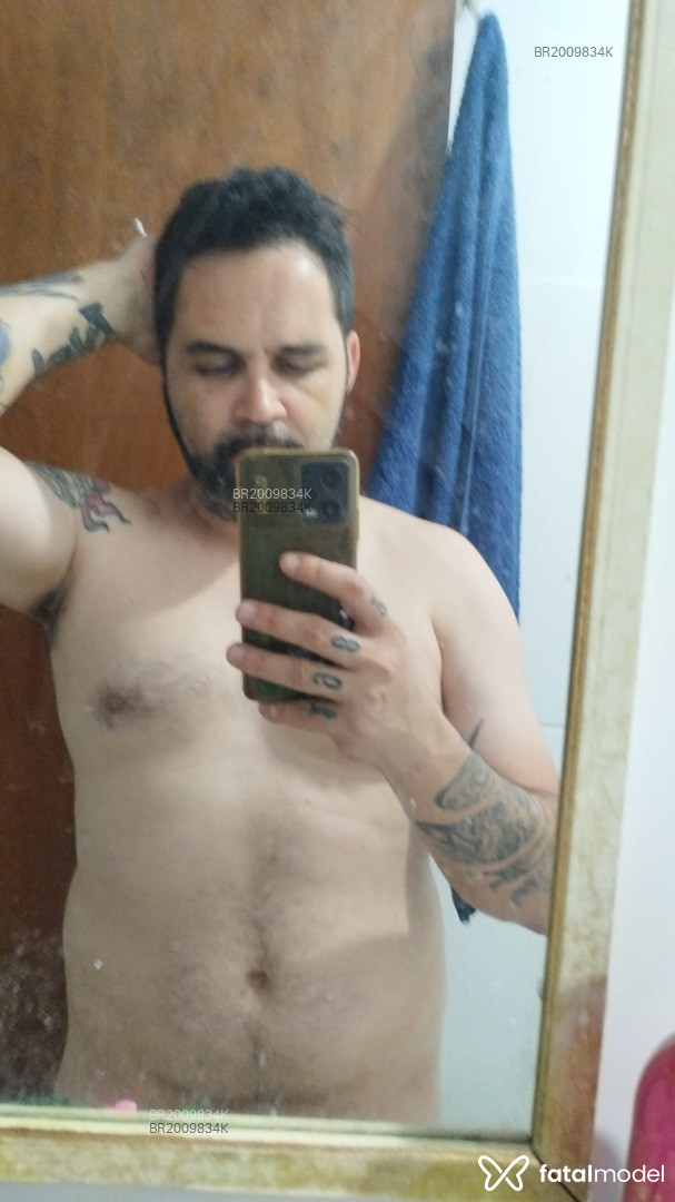 Acompanhante homem com cabelo castanho de olhos castanhos em São Paulo - Eumesmo