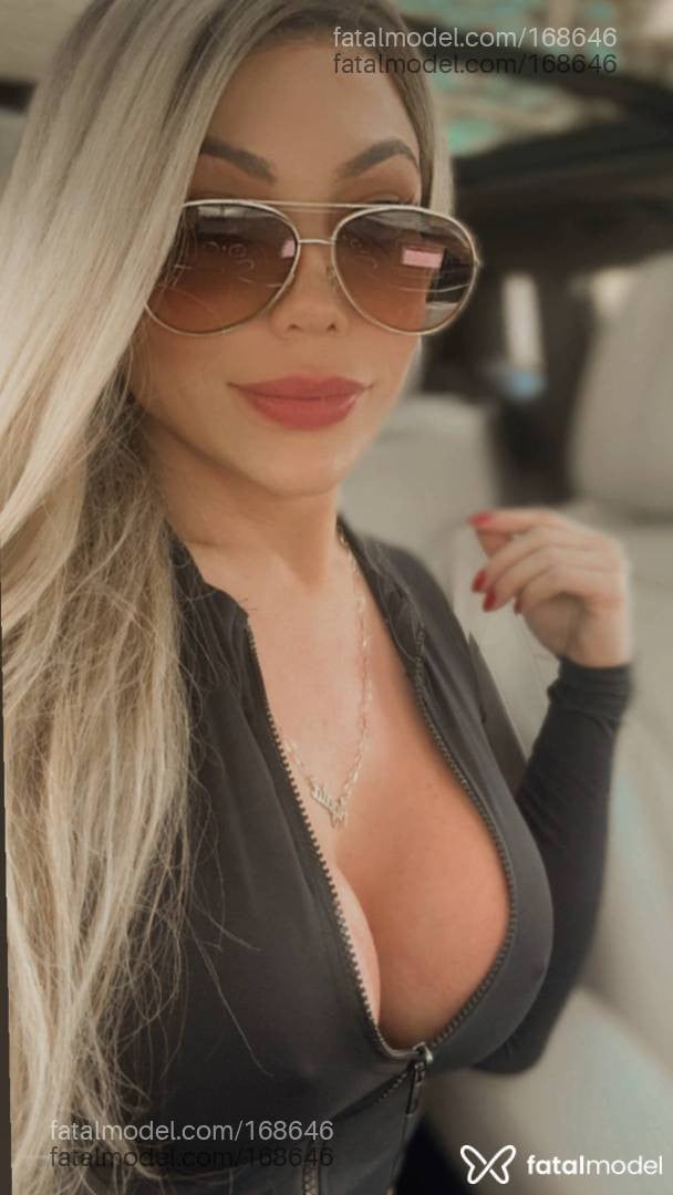 Acompanhante travesti com cabelo castanho de olhos castanhos em Novo Hamburgo - Agata Prado