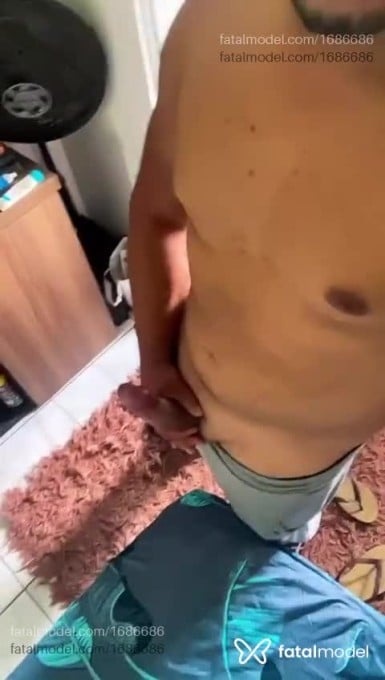 Acompanhante homem morena (o) de olhos castanhos em Florianópolis - Willian