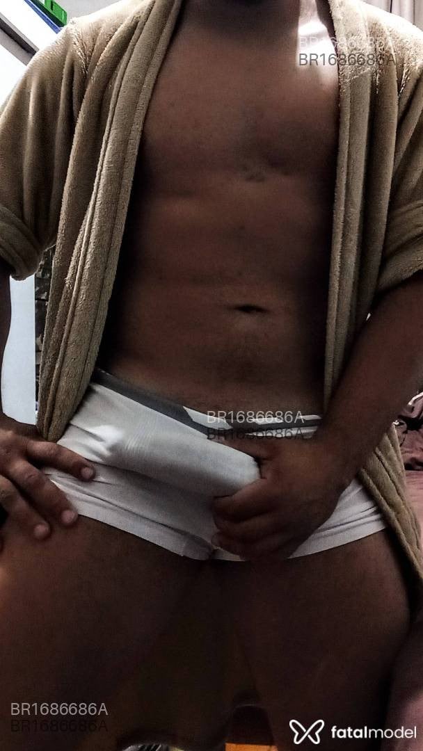 Acompanhante homem morena (o) de olhos castanhos em Florianópolis - Willian