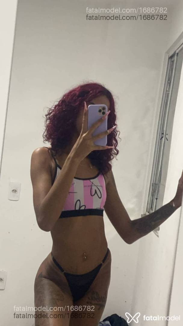Acompanhante mulher ruiva (o) de olhos castanhos em Uberaba - Ariel