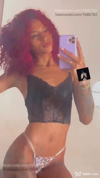 Acompanhante mulher ruiva (o) de olhos castanhos em Uberaba - Ariel