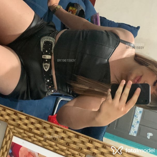 Acompanhante mulher trans morena (o) de olhos mel em Goiatuba - Matheuzin