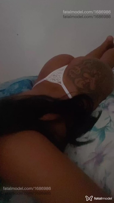 Acompanhante mulher morena (o) de olhos castanhos - Larissa Duarte Acompanhante mulher morena (o) de olhos castanhos - Larissa Duarte