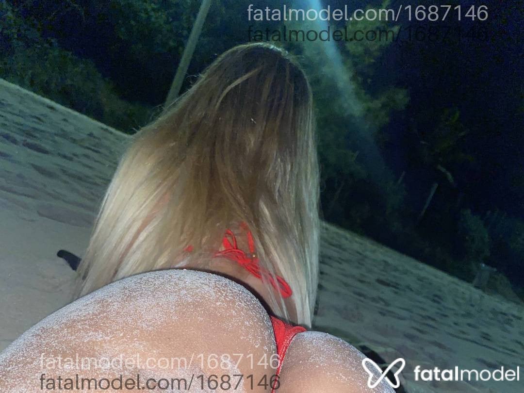 Acompanhante mulher loira (o) de olhos castanhos em Florianópolis Acompanhante mulher loira (o) de olhos castanhos em Florianópolis - Mariazinha