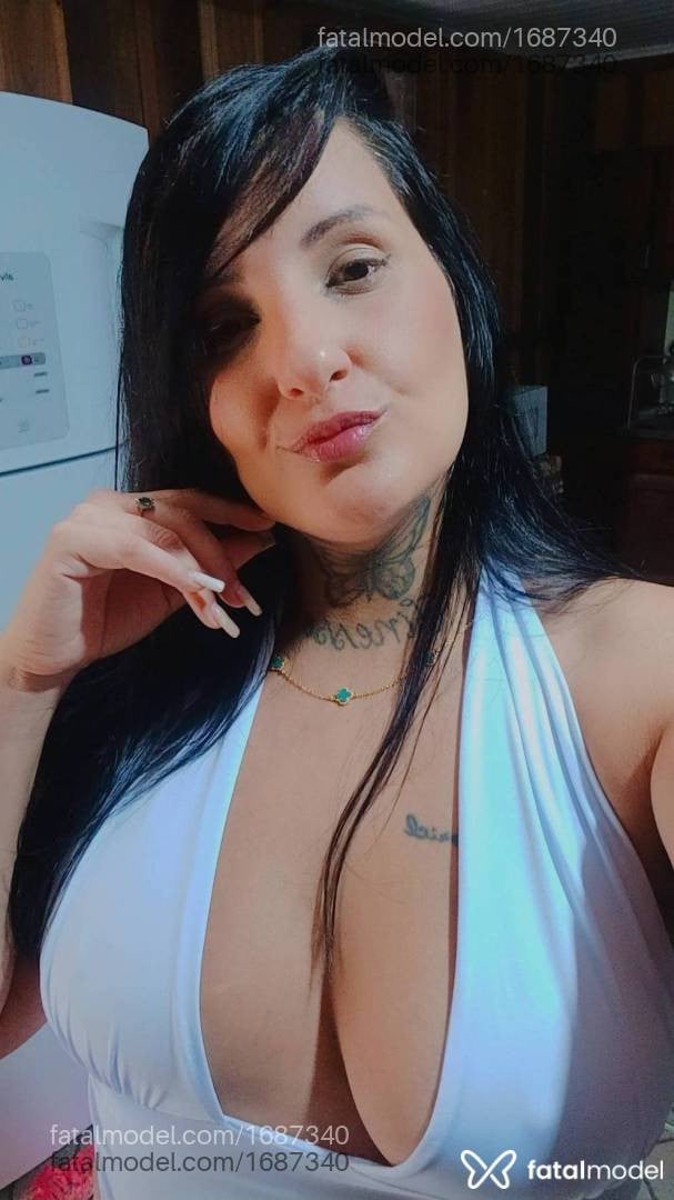 Acompanhante mulher morena (o) de olhos castanhos - Sarah