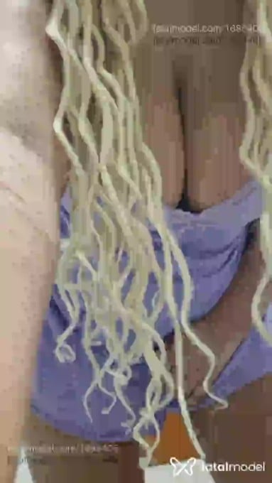 Acompanhante mulher ruiva (o) de olhos castanhos em Goiânia - Sara Baillet