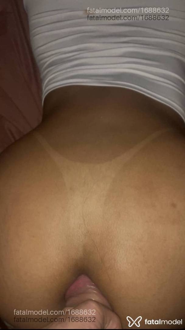 Acompanhante mulher trans loira (o) de olhos castanhos - Laíze