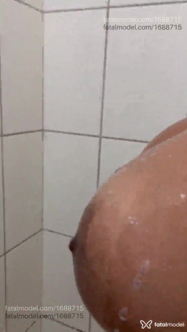 Acompanhante mulher morena (o) de olhos castanhos - Thayna