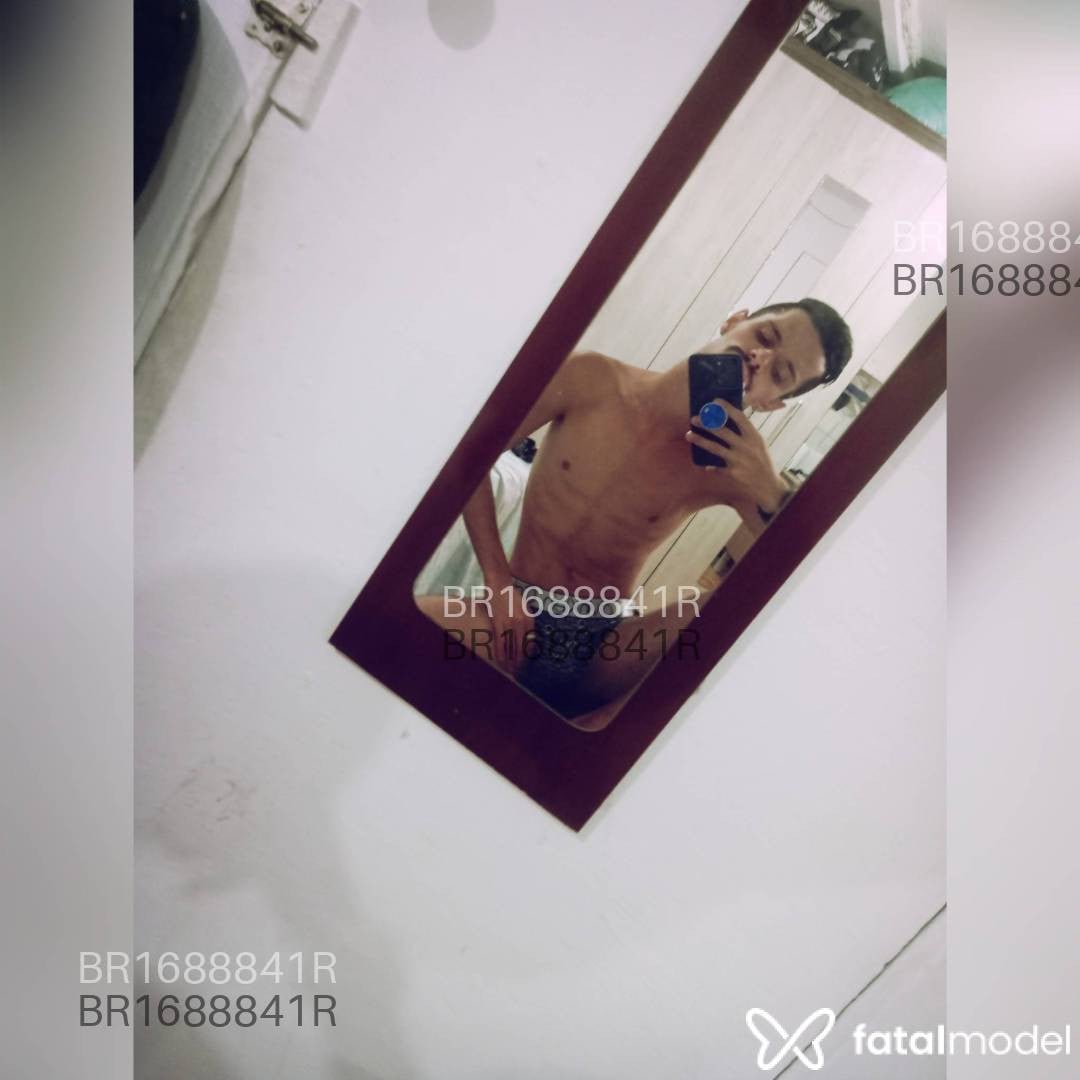 Acompanhante homem com cabelo castanho de olhos castanhos em São Paulo - Daniel Prinnce