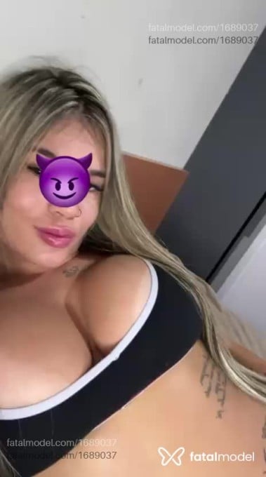 Acompanhante mulher morena (o) de olhos castanhos - Carol pereira
