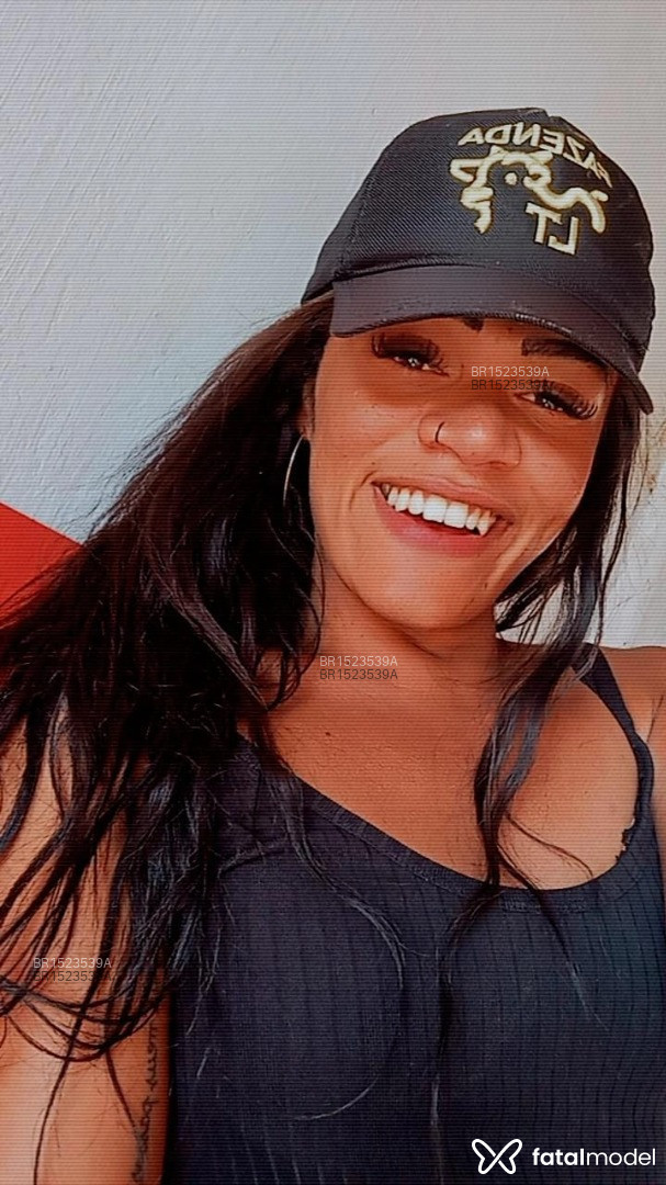 Acompanhante mulher trans com cabelo castanho de olhos castanhos em Picos Acompanhante mulher trans com cabelo castanho de olhos castanhos em Picos - Hayalla Cardoso
