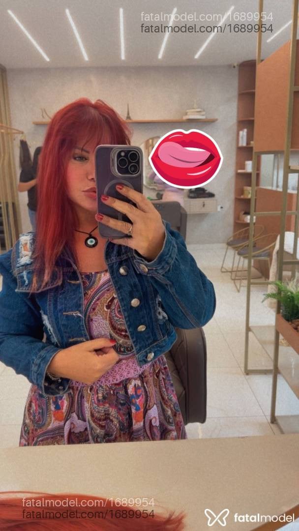 Acompanhante mulher ruiva (o) de olhos castanhos - Eduarda Lins