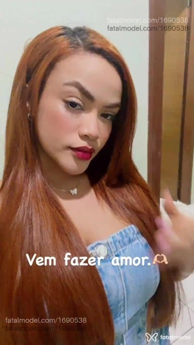 Acompanhante mulher loira (o) de olhos castanhos - Jade Ohara Acompanhante mulher loira (o) de olhos castanhos - Jade Ohara