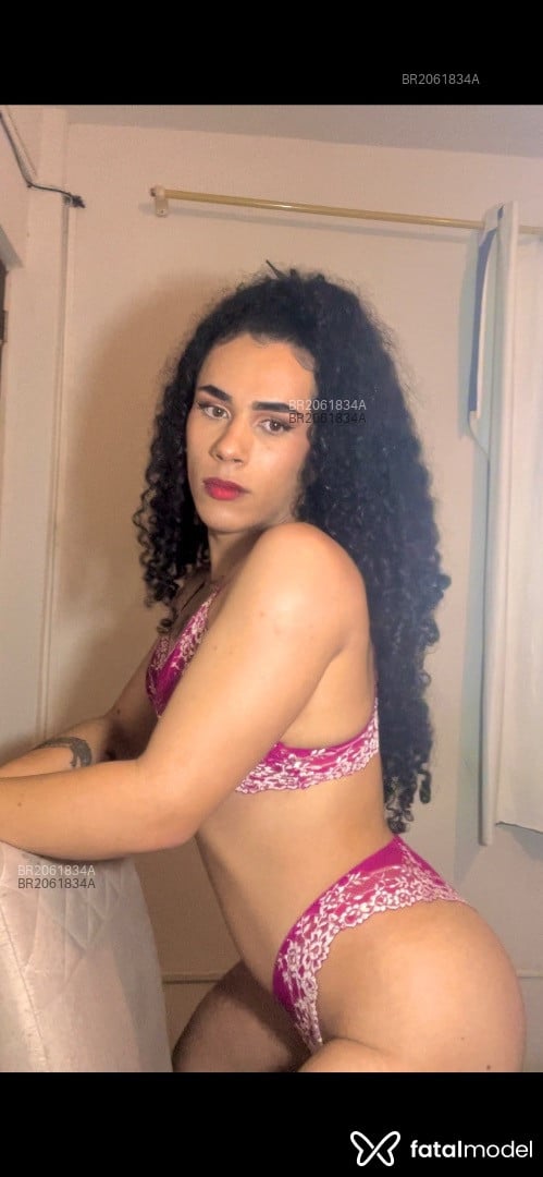 Acompanhante mulher trans morena (o) de olhos castanhos em Florianópolis - Sofia