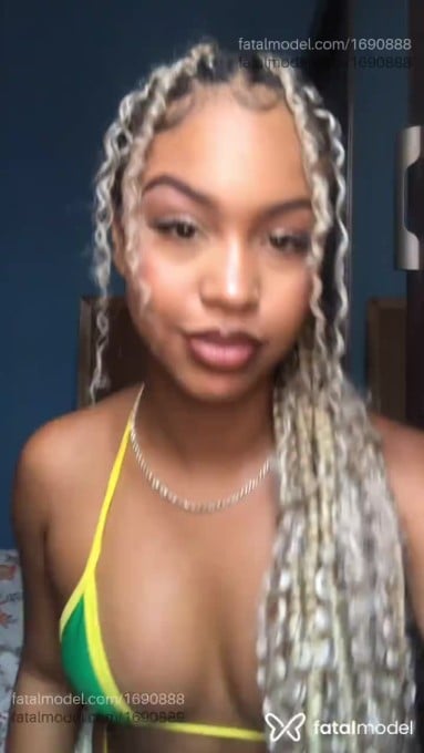 Acompanhante mulher loira (o) de olhos castanhos em Sete Lagoas Acompanhante mulher loira (o) de olhos castanhos em Sete Lagoas - Ludmilla Mineirnha