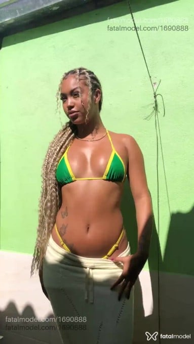 Acompanhante mulher loira (o) de olhos castanhos em Sete Lagoas Acompanhante mulher loira (o) de olhos castanhos em Sete Lagoas - Ludmilla Mineirnha
