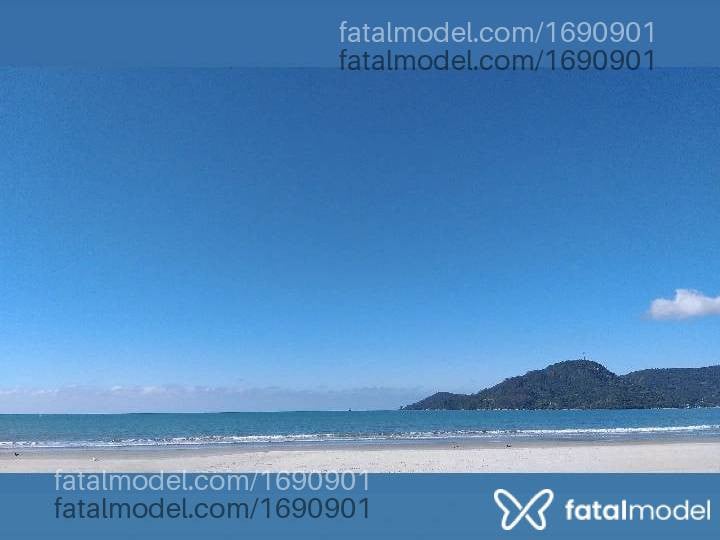 Acompanhante mulher morena (o) de olhos pretos - Latiffa