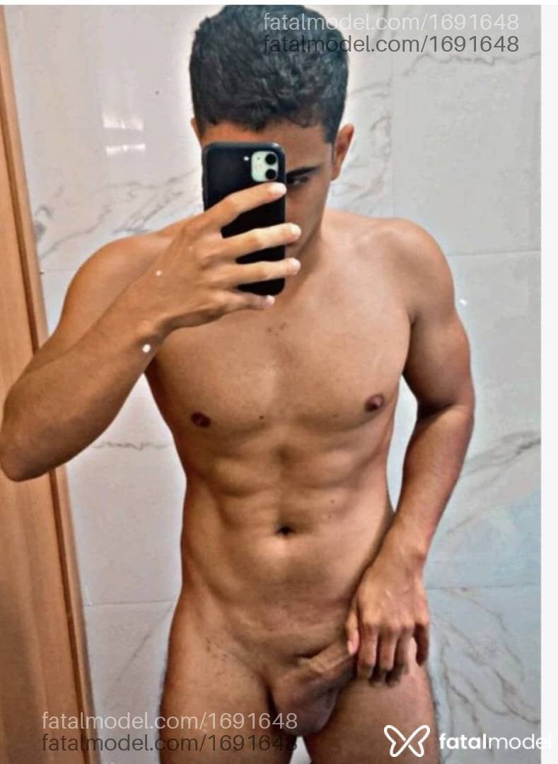 Acompanhante homem morena (o) de olhos castanhos - MorenoSarado
