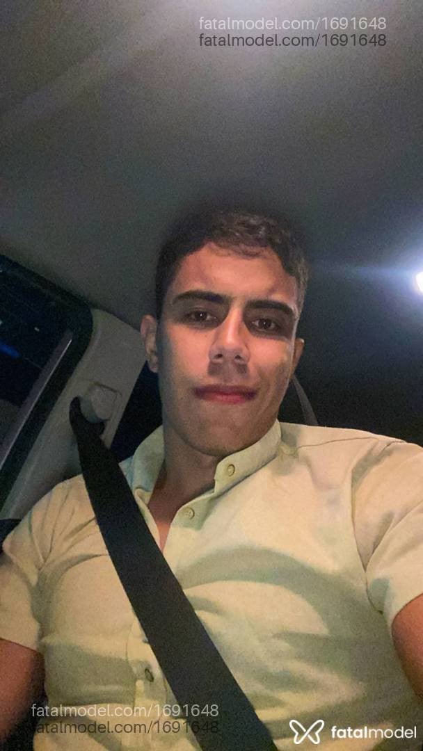 Acompanhante homem morena (o) de olhos castanhos - MorenoSarado