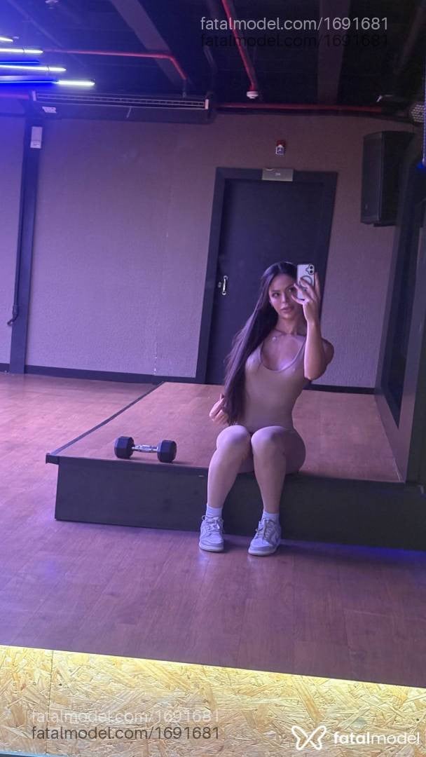 Acompanhante mulher trans morena (o) de olhos castanhos em Blumenau - Ana Julia