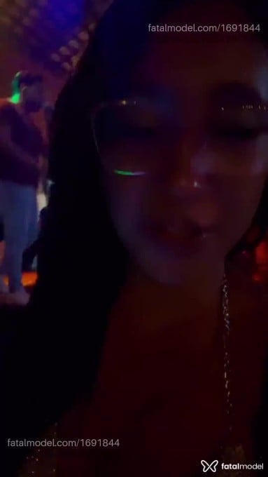Acompanhante mulher com cabelo castanho de olhos castanhos em Itabira - Rafaella