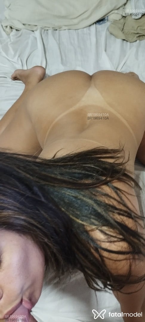 Acompanhante mulher com cabelo castanho de olhos pretos em Virtual - Casadinhalove