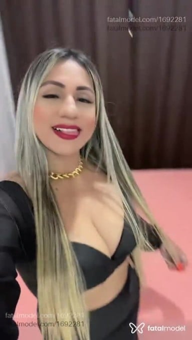 Acompanhante mulher loira (o) de olhos castanhos em Barbacena Acompanhante mulher loira (o) de olhos castanhos em Barbacena - Bárbara Alves